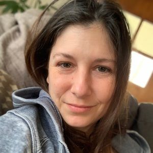 Meet your Posher, Stacy